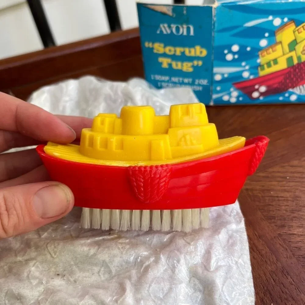 VTG 1971 Avon Scrub Tug Boat Soap Nail Brush NIB